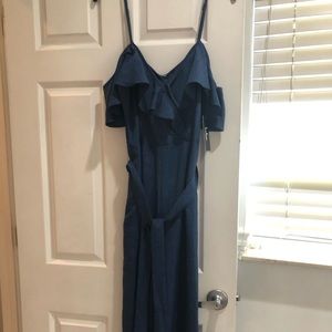 Beautiful Lulu’s Navy Blue Cold Shoulder Pantsuit